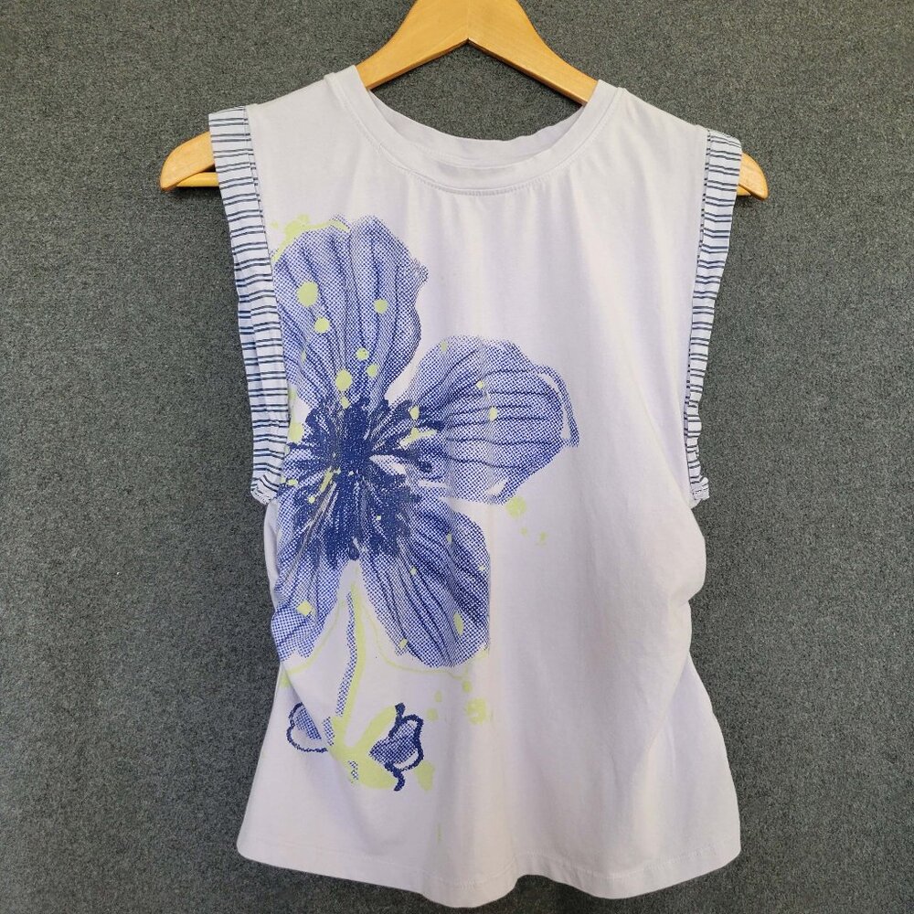 **SOLD**Pilcro Anthropologie L Cotton Crew Neck Muscle Tee Rushed Floral Artsy